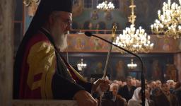 Ο Μητροπολίτης Ιλίου συνομιλεί με ενορίτες για τα έκτακτα μέτρα Ο Μητροπολίτης Ιλίου συνομιλεί με ενορίτες για τα έκτακτα μέτρα