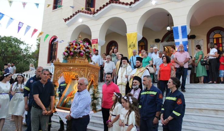 Λιτάνευση της εικόνας του Αγίου Παντελεήμονα στο Κρυονέρι