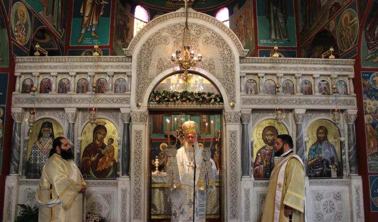 Θεία Λειτουργία με την εικόνα της Παναγίας της Γεροντίσσης