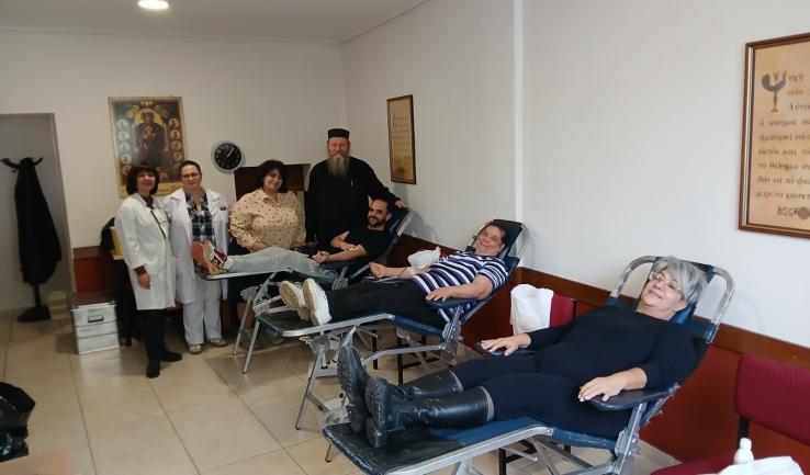 Επιτυχημένη 113η αιμοδοσία στον Άγιο Τρύφωνα Καματερού